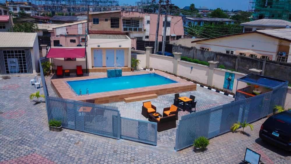 Fawzy Hotel Ibadan Luaran gambar