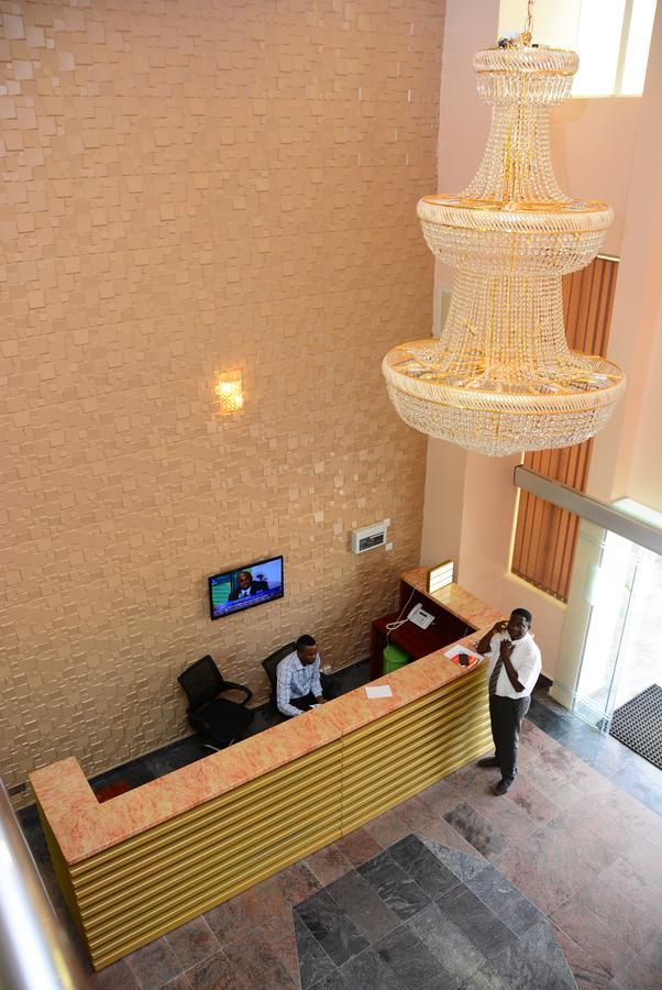 Fawzy Hotel Ibadan Luaran gambar
