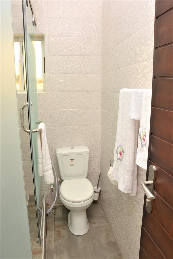 Fawzy Hotel Ibadan Luaran gambar
