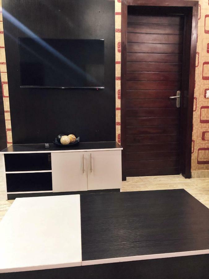 Fawzy Hotel Ibadan Luaran gambar