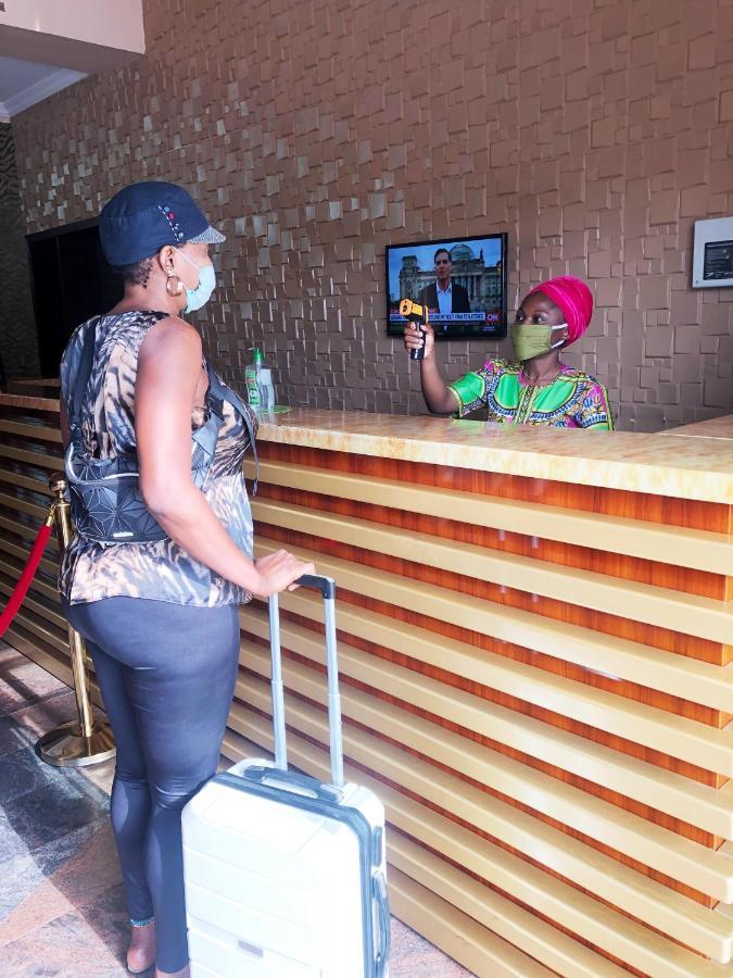 Fawzy Hotel Ibadan Luaran gambar