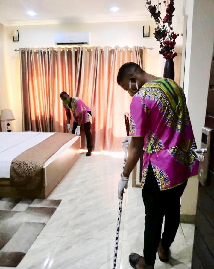 Fawzy Hotel Ibadan Luaran gambar
