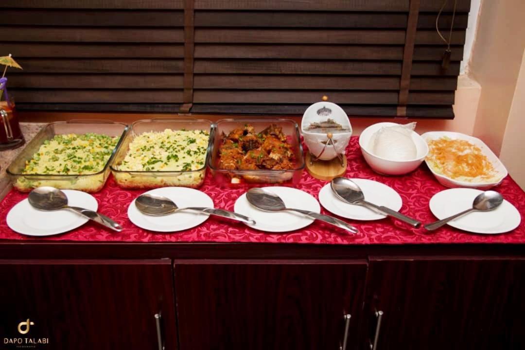 Fawzy Hotel Ibadan Luaran gambar