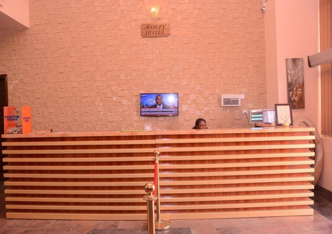 Fawzy Hotel Ibadan Luaran gambar
